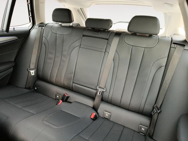 BMW 530 xDrive/*Haustürlieferung*Sofort Verfügbar*Anhängerkupplung*Innovationspaket*Business-Paket