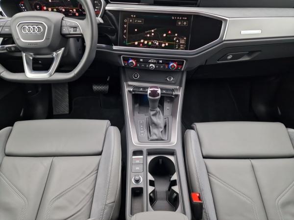 Audi Q3 35 TFSI S line NAVI+ MATRIX AHK 19  ACC