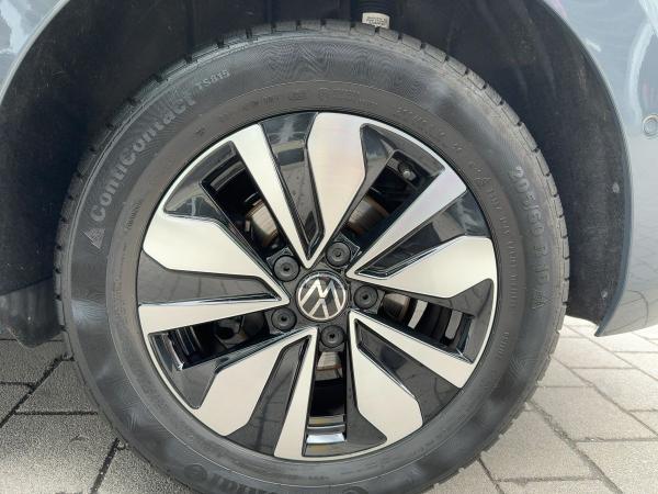 Volkswagen Touran 1.5 TSI Comfortline DSG Navi AHK 7-Sitze