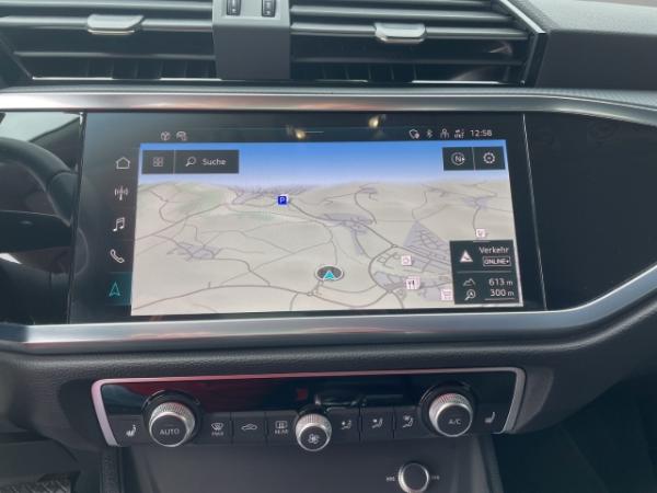 Audi Q3 Sportback S line 40 TFSI quattro StandHzg Kamera AHK Navi SHZ