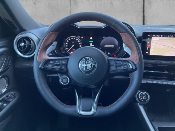 Alfa Romeo Tonale Intensa ACC+PDC+LED+CARPLAY+SHZ