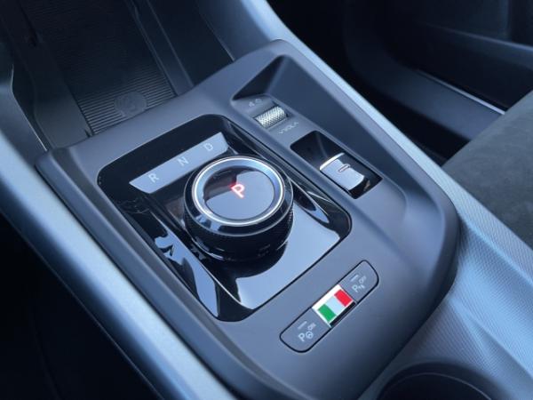 Alfa Romeo Tonale Intensa ACC+PDC+LED+CARPLAY+SHZ