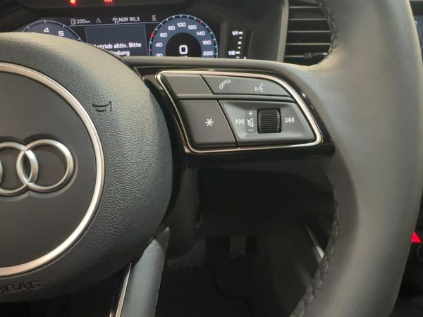 Audi A1 Sportback 25 TFSI advanced S tronic LED/ACC