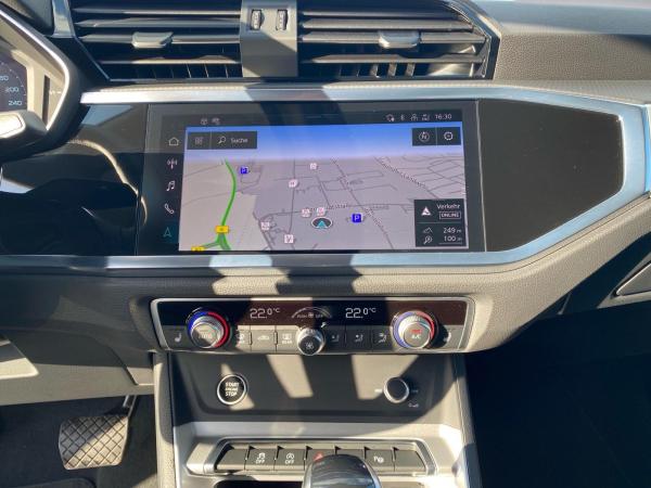 Audi Q3 40 TDI quattro S-tronic LED Navi ACC RFK PDC SHZ