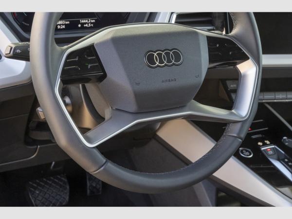 Audi Q4 e-tron 45 advanced quattro LED|NaviPlus|Kamera|Augm-Real-HUD
