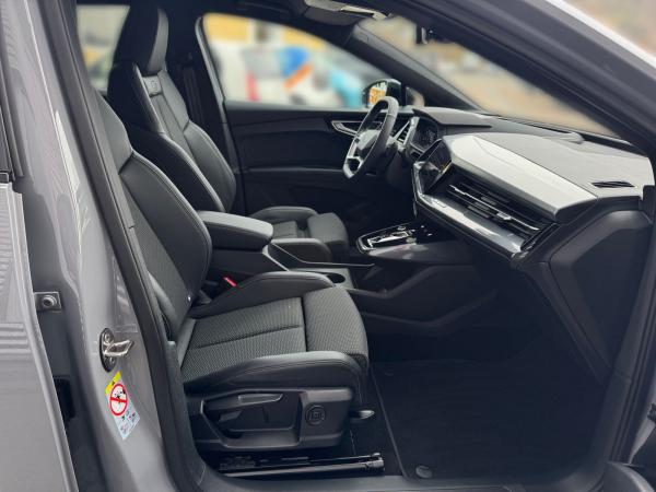 Audi Q4 e-tron Sportback 45 quattro *WINTERRÄDER*S line AHK HUD