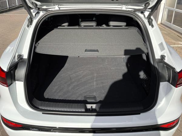 Audi Q6 e-tron performance S line Pano LED Plus