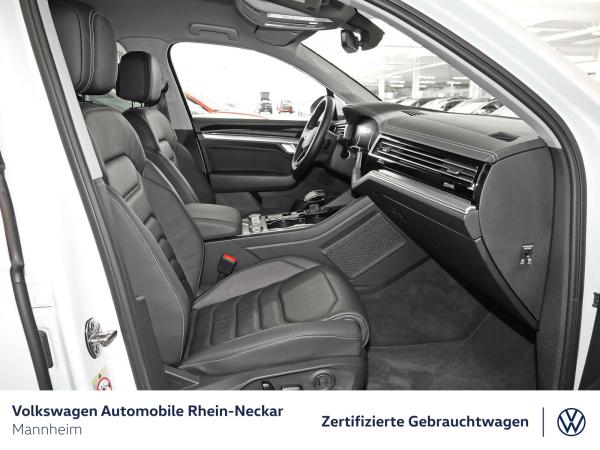 Volkswagen Touareg 3.0 TDI R-Line 4Motion Navi AHK Kamera uvm
