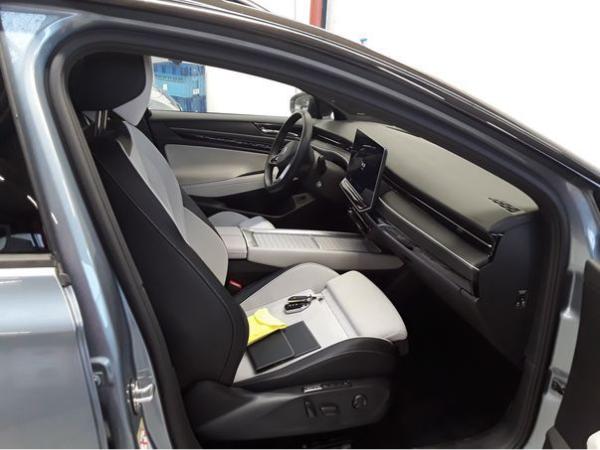 Volkswagen ID.7 Tourer Pro S 210 kW - HUD IQ.Drive Matrix-LED Navi AHK Area View Wärmepumpe LM Massage SHZ