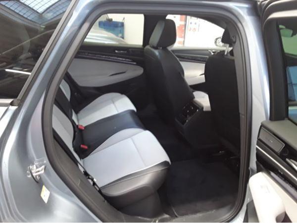 Volkswagen ID.7 Tourer Pro S 210 kW - HUD IQ.Drive Matrix-LED Navi AHK Area View Wärmepumpe LM Massage SHZ