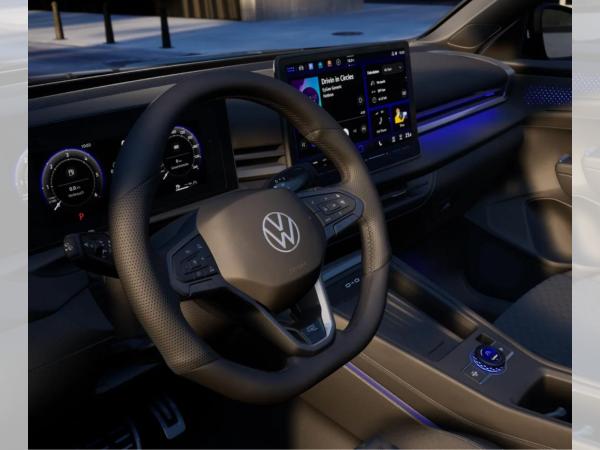 Volkswagen T-Roc R-Line 1.5 eTSI OPF DSG 150 (UVP 50.235€/SOFORT)BLACK/MATRIX/IQ-Light/360/EASYOPEN/PANO/AHK/UVM.