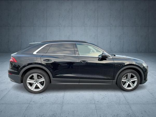 Audi Q8 SUV 55 TFSI qu. tiptr. Luft 20 FLA 360 ACC