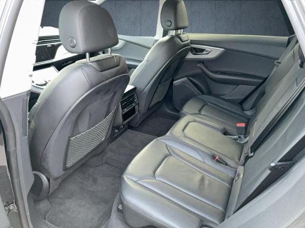 Audi Q8 SUV 55 TFSI qu. tiptr. Luft 20 FLA 360 ACC