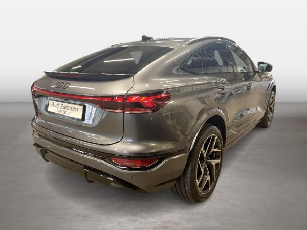 Audi e-tron Q6 Sportback S line businessperformance