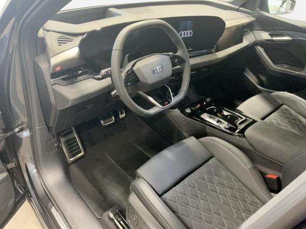 Audi e-tron Q6 Sportback S line businessperformance