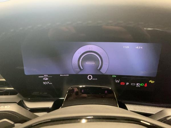 Audi e-tron Q6 Sportback S line businessperformance