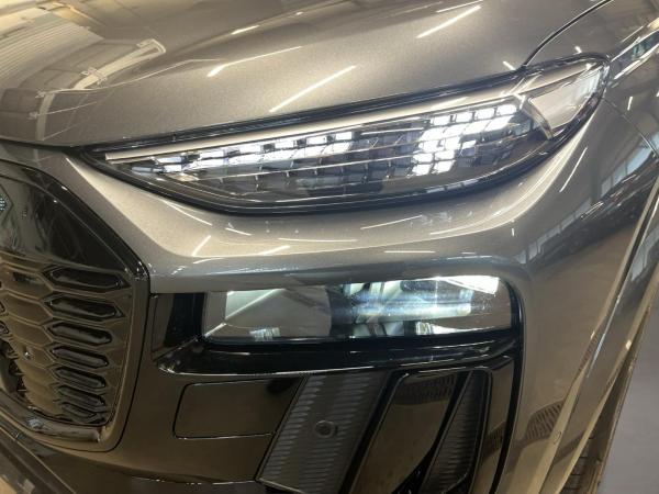 Audi e-tron Q6 Sportback S line businessperformance