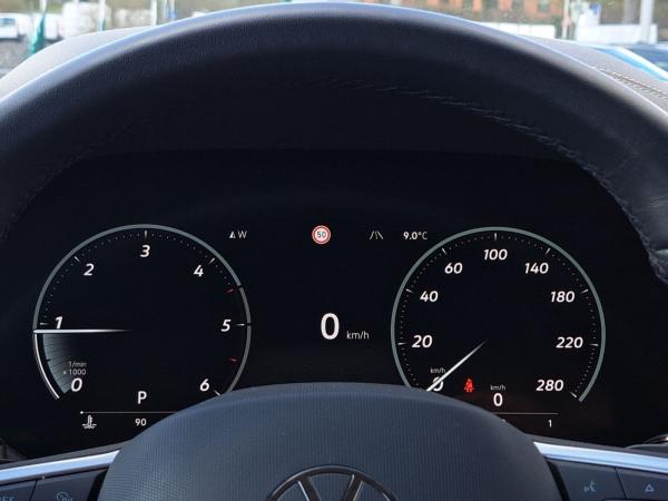 Volkswagen Touareg 3.0 TDI R-Line*4M*Stand*Leder*Air*AHK