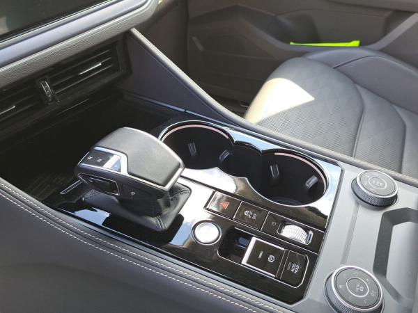 Volkswagen Touareg 3.0 TDI R-Line*4M*Stand*Leder*Air*AHK