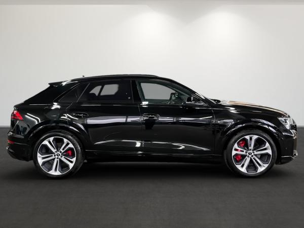 Audi SQ8 AHK B&O Fahrwerkspaket advanced Nachtsicht