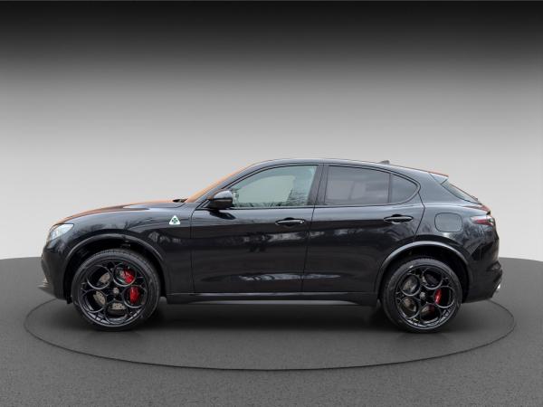 Alfa Romeo Stelvio Quadrifoglio 2.9 V6 Bi-Turbo 382 kW (520 PS) - Privat