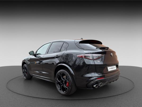 Alfa Romeo Stelvio Quadrifoglio 2.9 V6 Bi-Turbo 382 kW (520 PS) - Privat