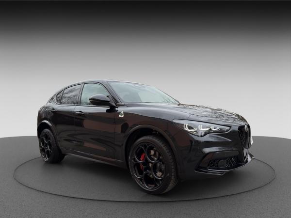 Alfa Romeo Stelvio Quadrifoglio 2.9 V6 Bi-Turbo 382 kW (520 PS) - Privat