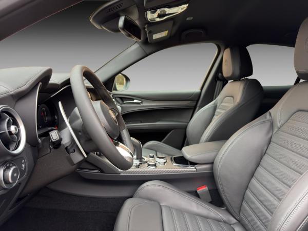 Alfa Romeo Stelvio Quadrifoglio 2.9 V6 Bi-Turbo 382 kW (520 PS) - Privat