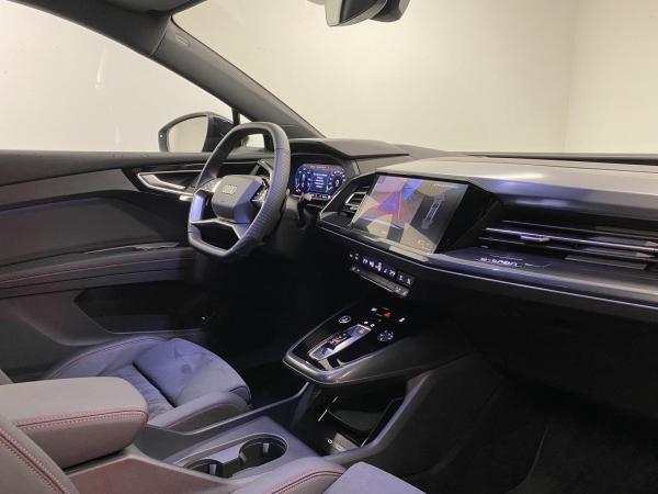Audi Q4 e-tron Sportback 45 quattro S line - kurzfristig verfügbar !