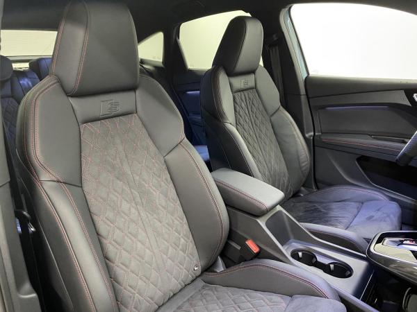 Audi Q4 e-tron Sportback 45 quattro S line - kurzfristig verfügbar !