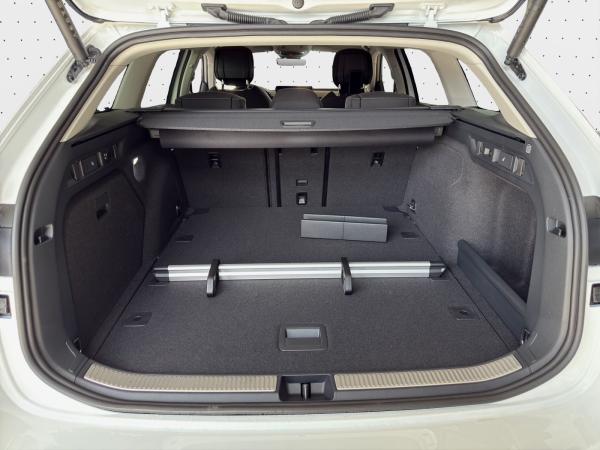 Skoda Superb Combi (NZ5)