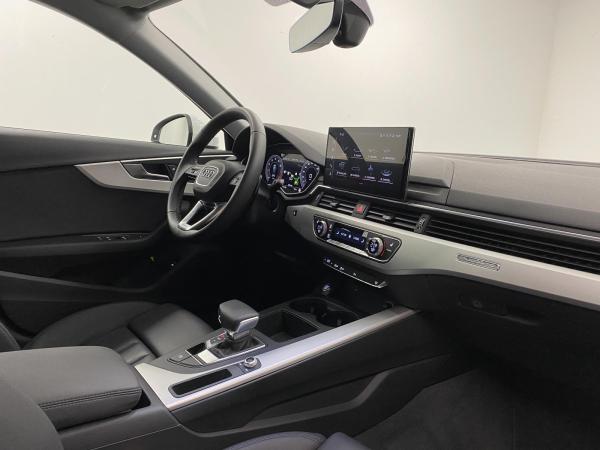 Audi A4 Avant 45 TFSI quattro S line - kurzfristig verfügbar !