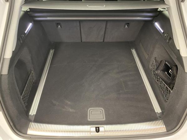 Audi A4 Avant 45 TFSI quattro S line - kurzfristig verfügbar !