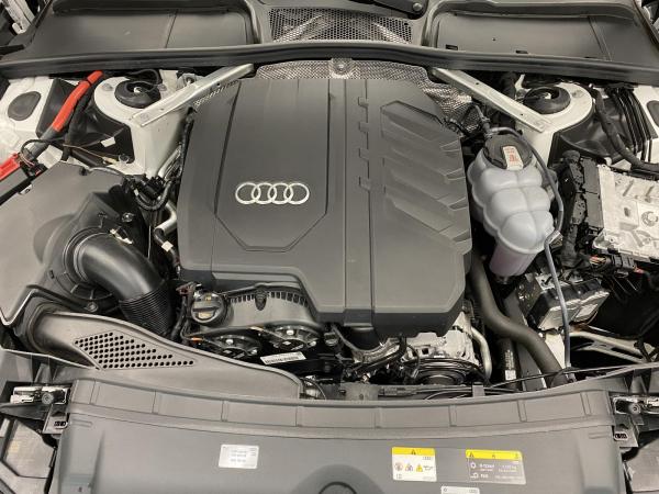 Audi A4 Avant 45 TFSI quattro S line - kurzfristig verfügbar !