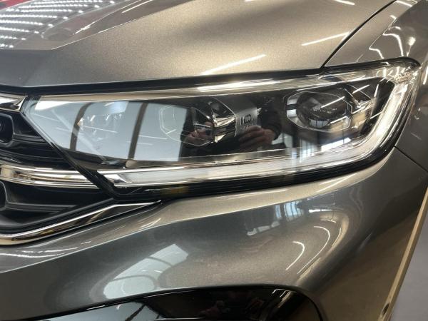 Volkswagen T-Roc R-Line 1.5 TSI DSG 2xKlima ACC AHK AUT LED