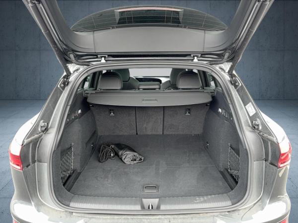 Audi Q6 e-tron Q6 SUV e-tron e-tron Luft HUD 21 PANO AHK