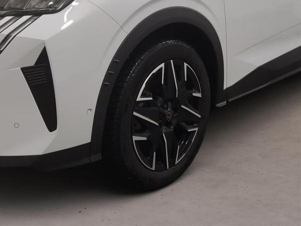 Peugeot 5008 1.2 Navi,Rückfahrkamera,Parkpilot,Klima