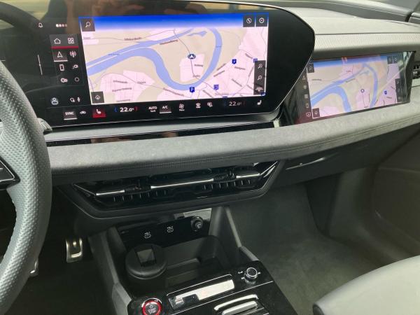 Audi SQ6 e-tron S-LINE EDITION ONE BLUE NP:113tEUR PANO.LEDER.B&O.