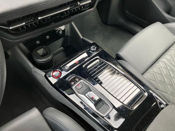 Audi SQ6 e-tron S-LINE EDITION ONE BLUE NP:113tEUR PANO.LEDER.B&O.