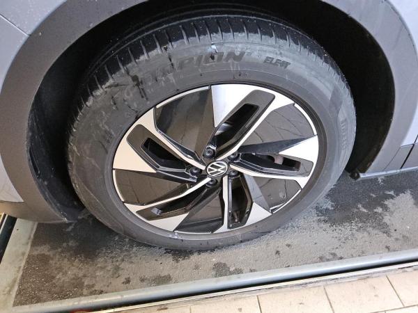 Volkswagen ID.4 ⚡Pro Performance ⚡77 kWh, NAVI, AHK, PANO, RFK