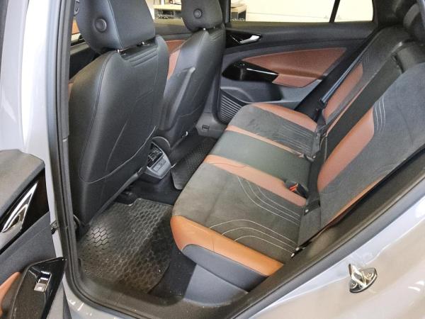 Volkswagen ID.4 ⚡Pro Performance ⚡77 kWh, NAVI, AHK, PANO, RFK