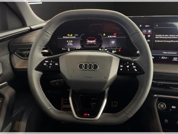 Audi Q5 SUV TDI quattro 150 kW / TECH PLUS / AHK / SPORTSITZE / MEMORY