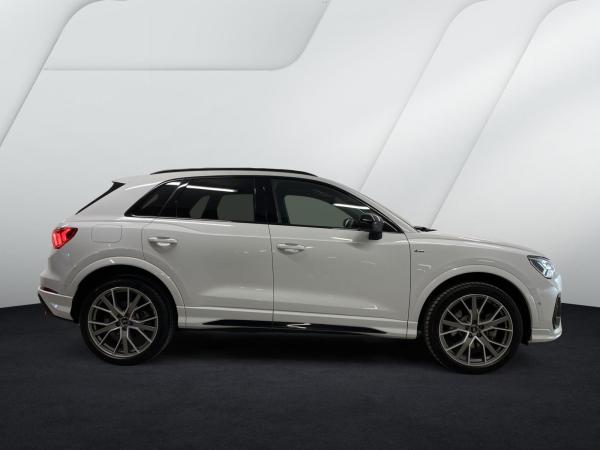 Audi Q3 45 TFSI quattro S line business - kurzfristig verfügbar !