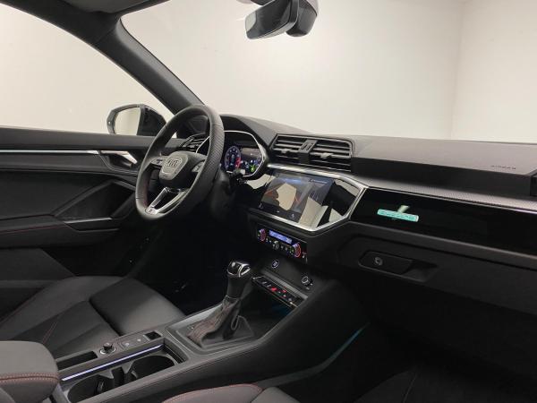 Audi Q3 45 TFSI quattro S line business - kurzfristig verfügbar !