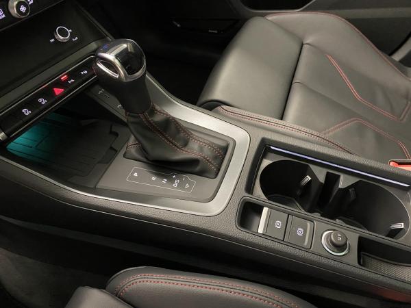 Audi Q3 45 TFSI quattro S line business - kurzfristig verfügbar !