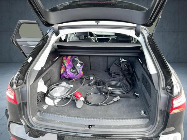 Audi A6 Avant 50 TFSI e Design S line qu. S tr. PANO