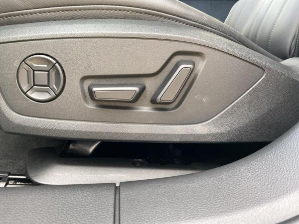 Audi A6 Avant 50 TFSI e Sport advanced qu. S tr. PANO