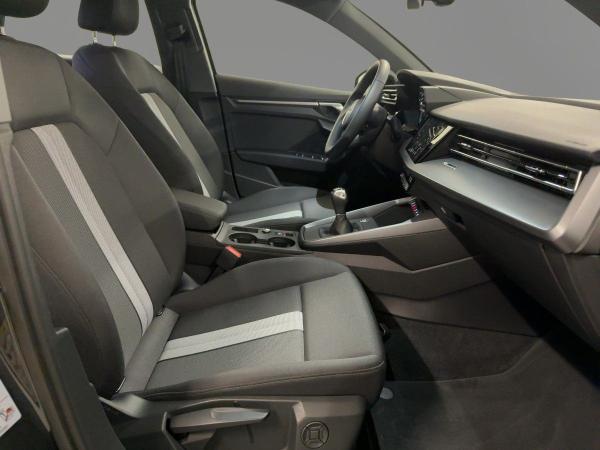 Audi A3 Sportback 30 TDI 6-G. LED RFK NAVI PDC VIRTC