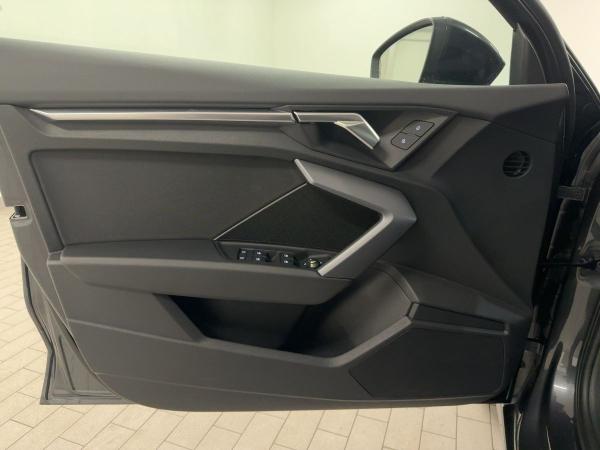 Audi A3 Sportback 30 TDI 6-G. LED RFK NAVI PDC VIRTC