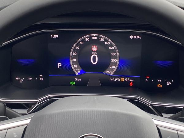 Volkswagen Taigo 1.5 TSI DSG R-Line RFK AHK BLACK IQ.DRIVE